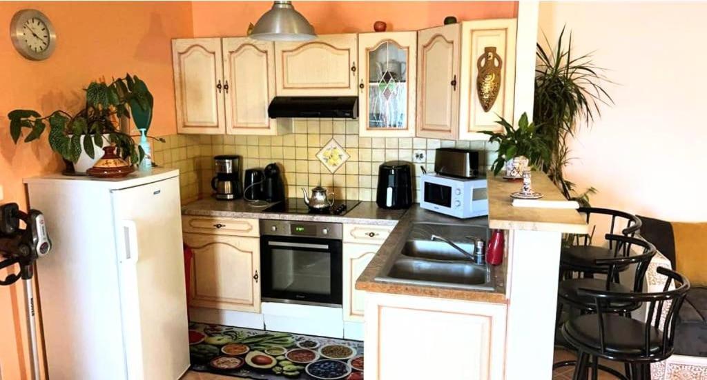 Charmante Maison Au Calme Sainte-Maure Buitenkant foto